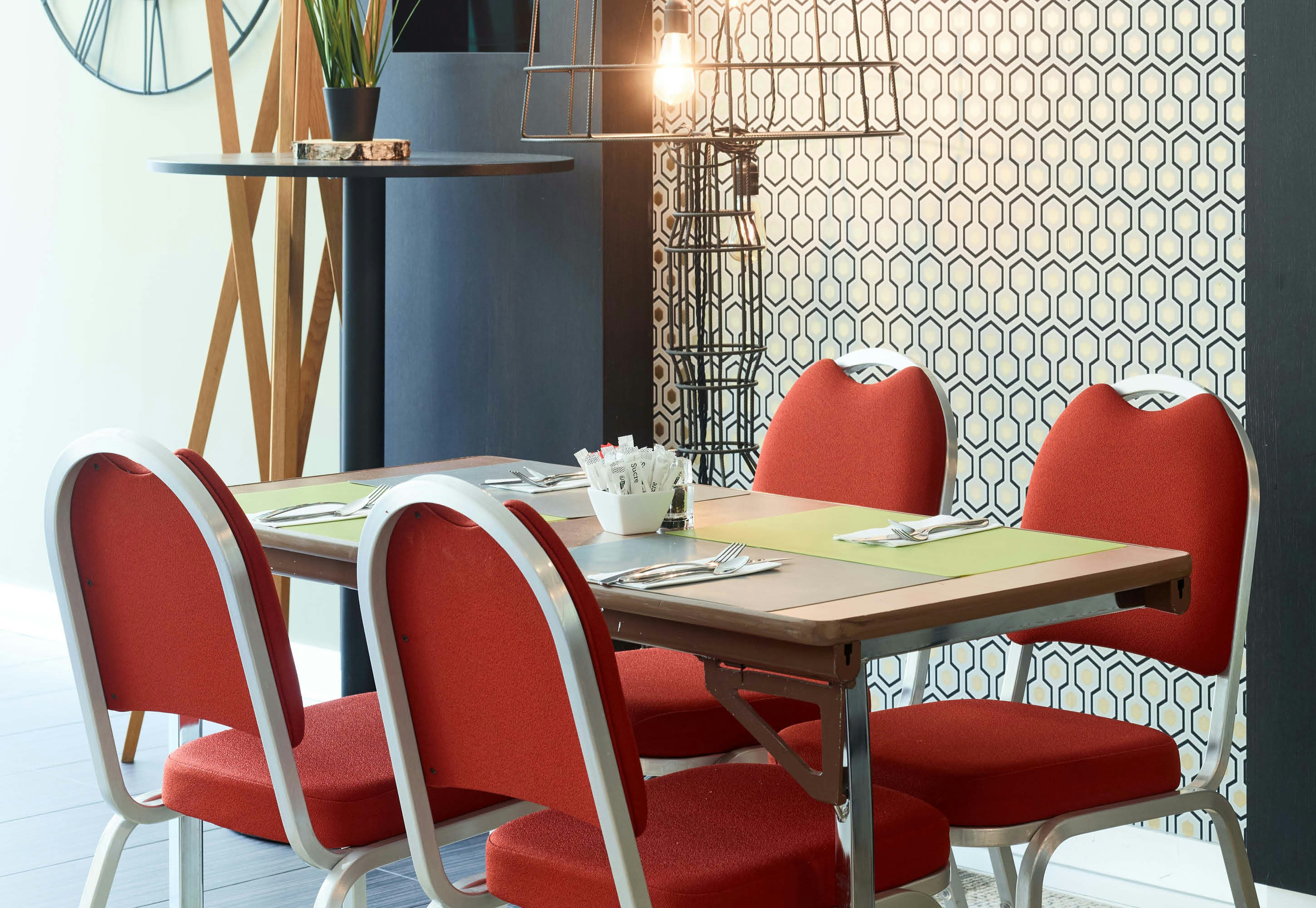 B&B Hotel Saint Quentin en Yvelines Centre Gare 26/32