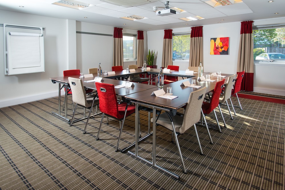 Express By Holiday Inn Birmingham Oldbury 57/61