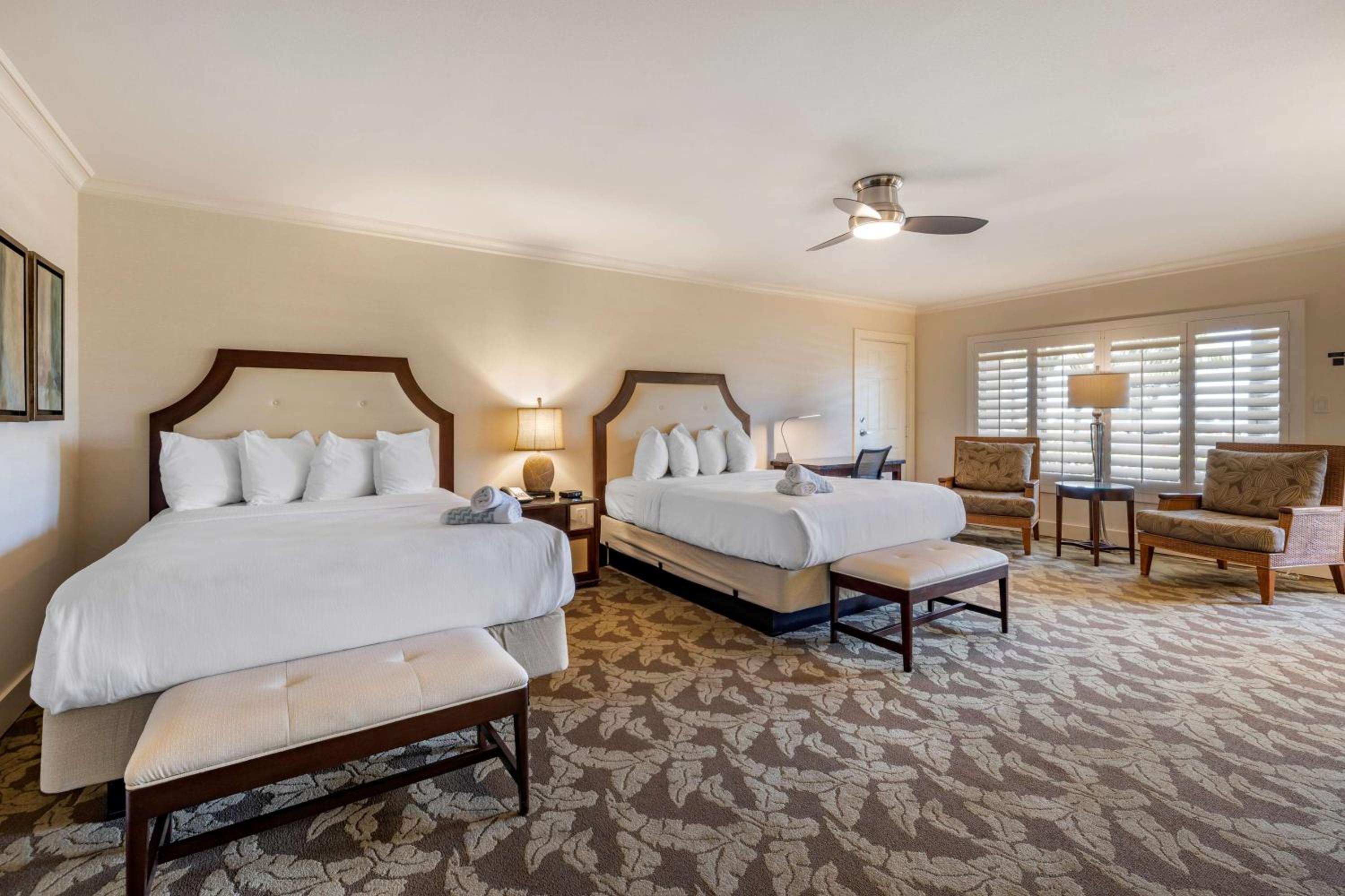 Studio, 2 Queen Beds, Water View