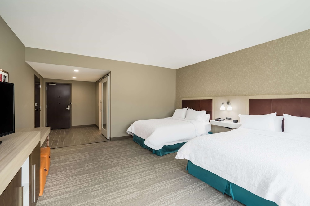 Hampton Inn Newport, TN 15/34