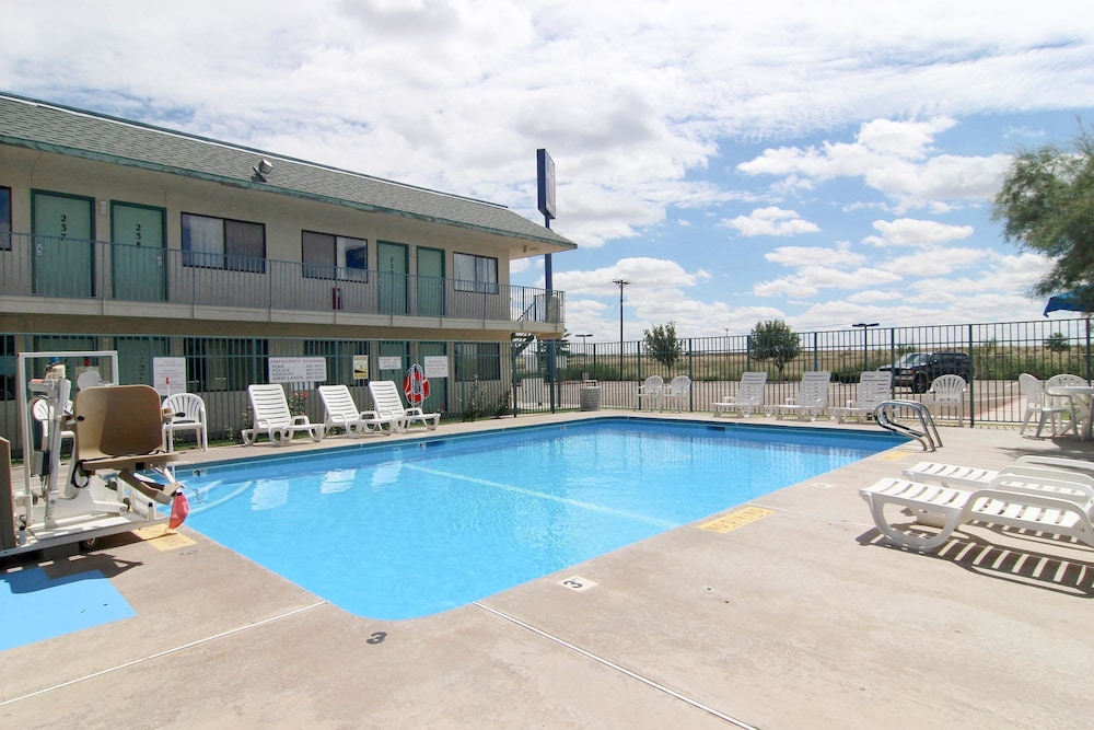 Motel6 Tucumcari, NM 50/71