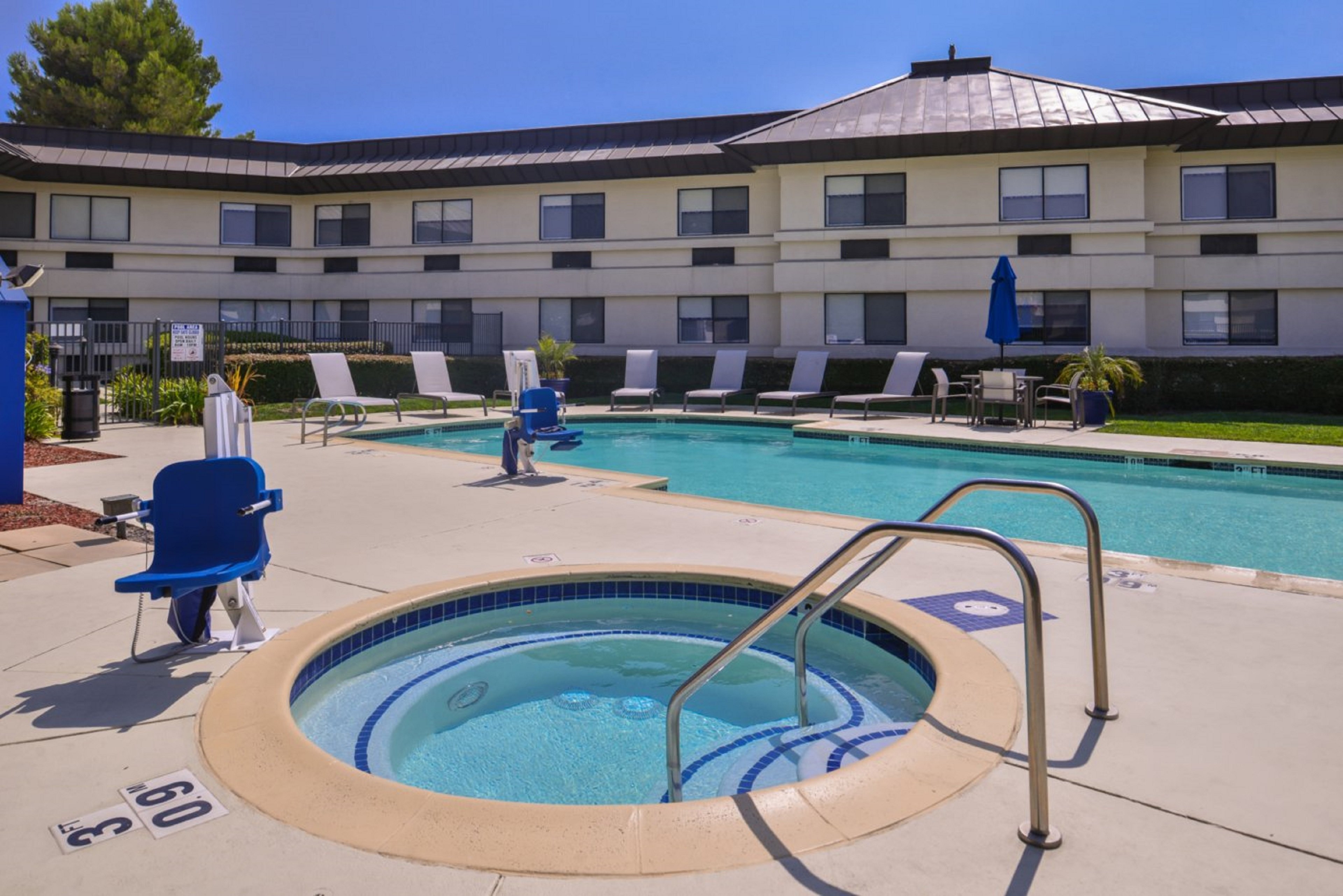 Holiday Inn Express Walnut Creek 59/59