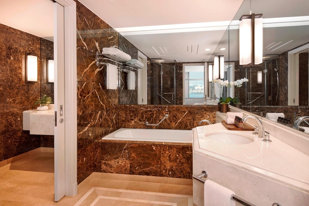 Griffin, Suite, King Bed، Jw Marriott Seoul 5/6