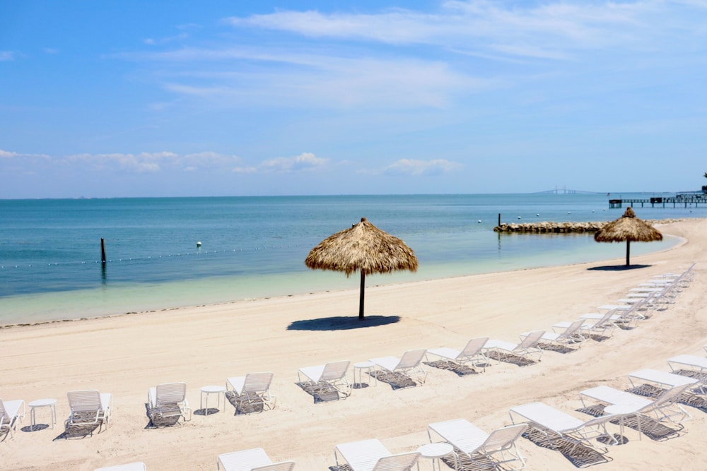 SkyBeach Resort 46/51