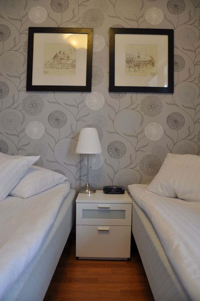 Strand Hotell 33/33