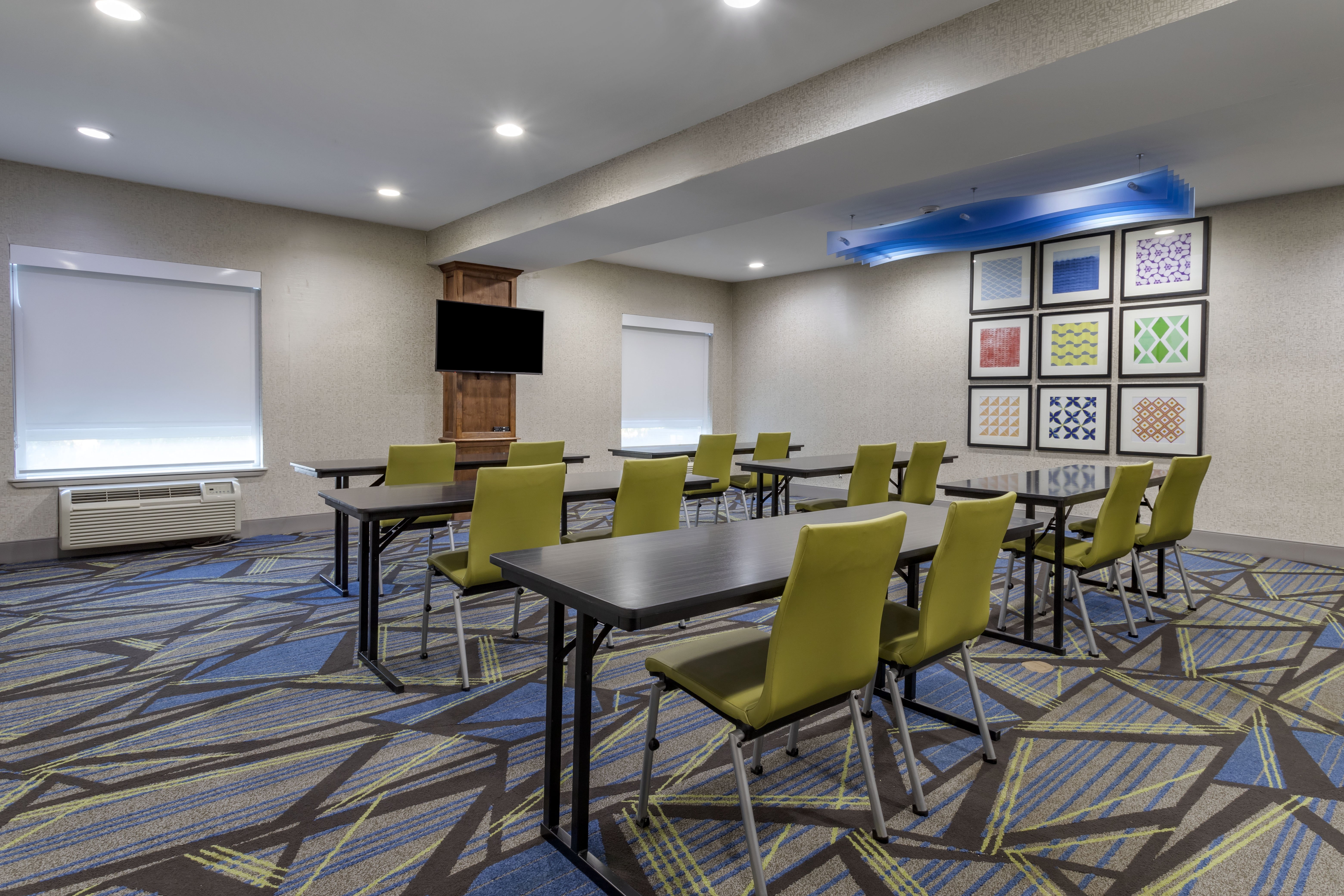 Holiday Inn Express Hotel Suites Natchitoches 48/56
