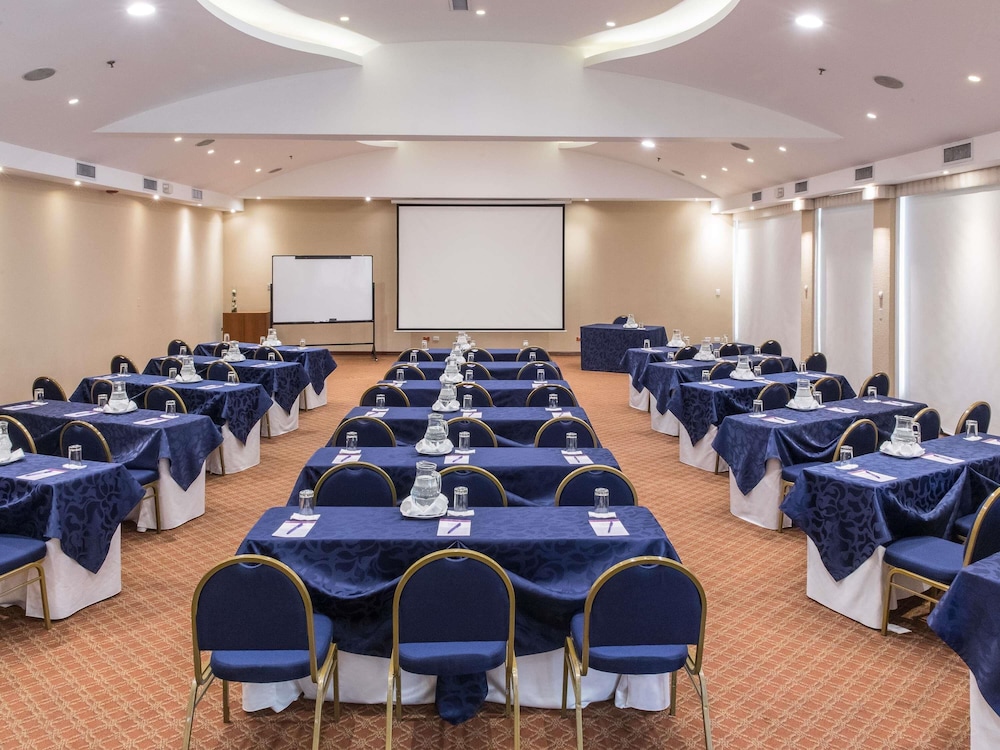 Mercure Alameda Quito 65/77