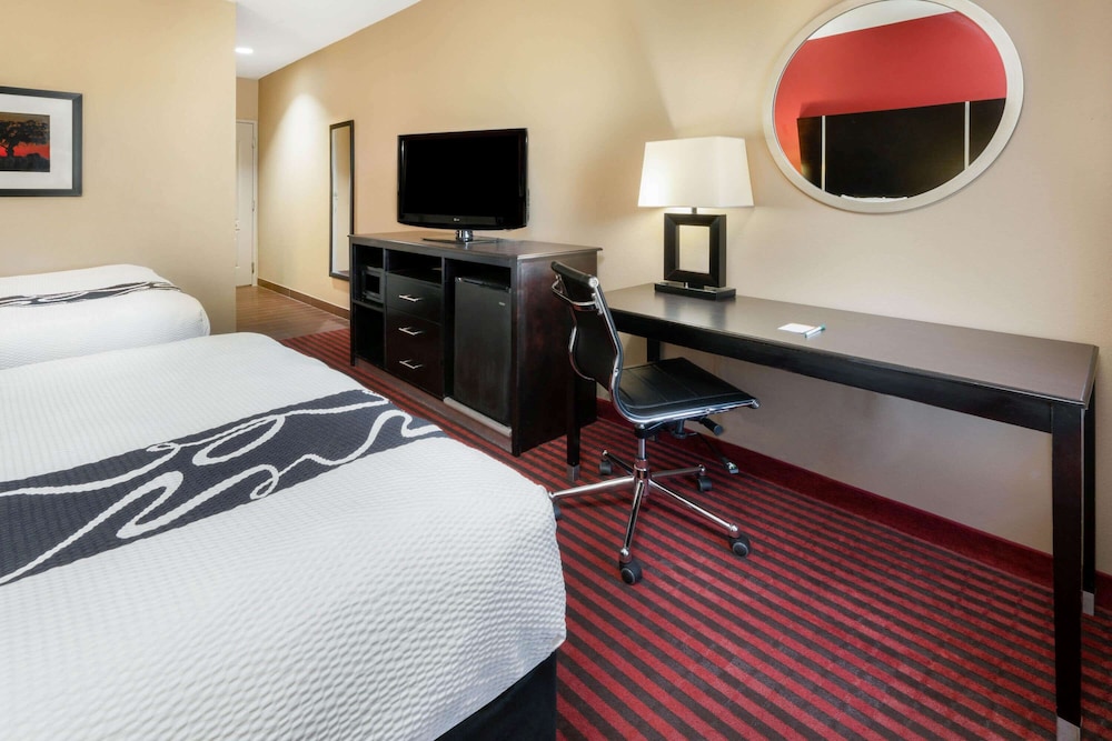 La Quinta Inn Suites Boutte 45/58