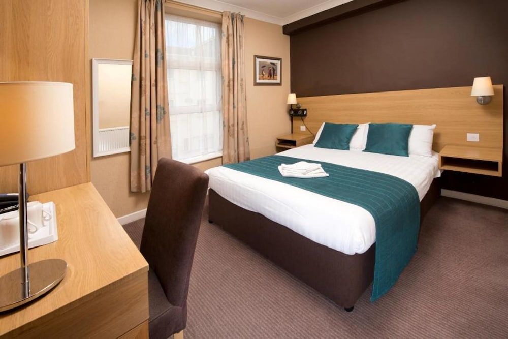 Torbay Hotel 12/38