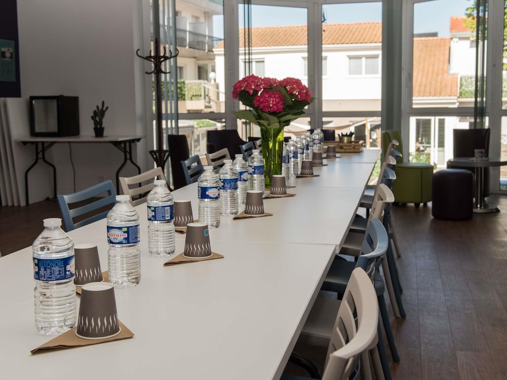 IBIS STYLES SAINT GILLES CROIX DE VIE 69/77