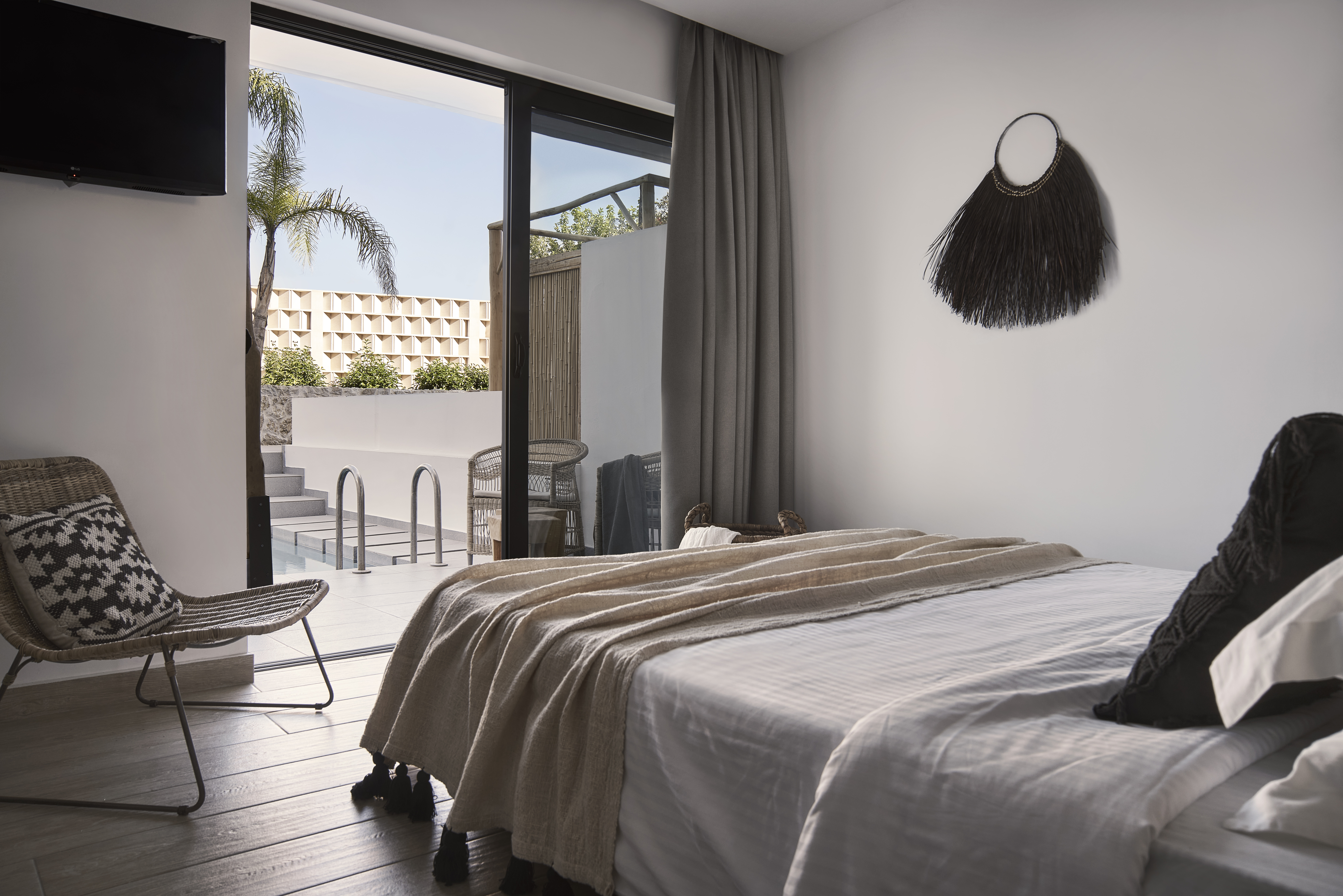 SUPERIOR, DOUBLE BED, PRIVATE POOL