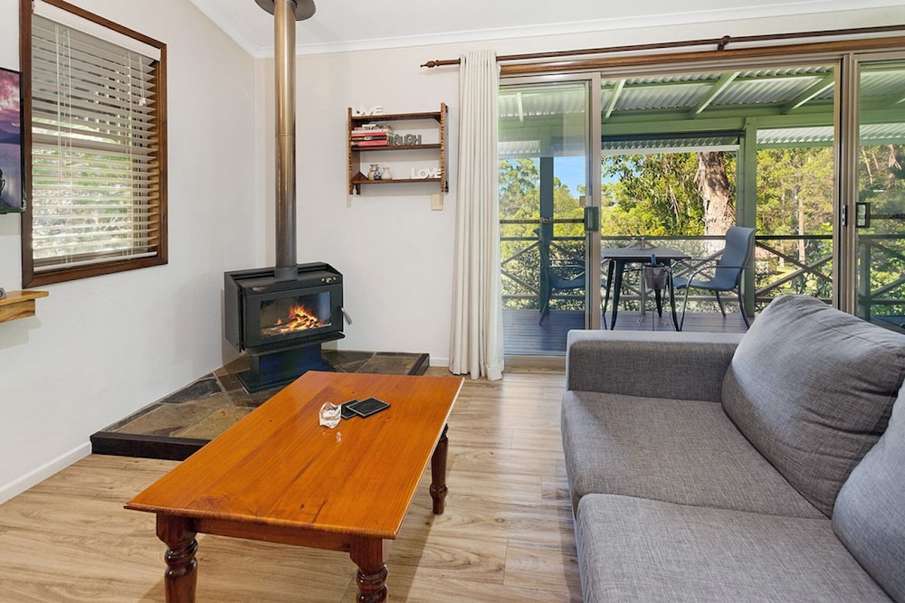 BENDLES COTTAGES AND COUNTRY VILLAS 32/49
