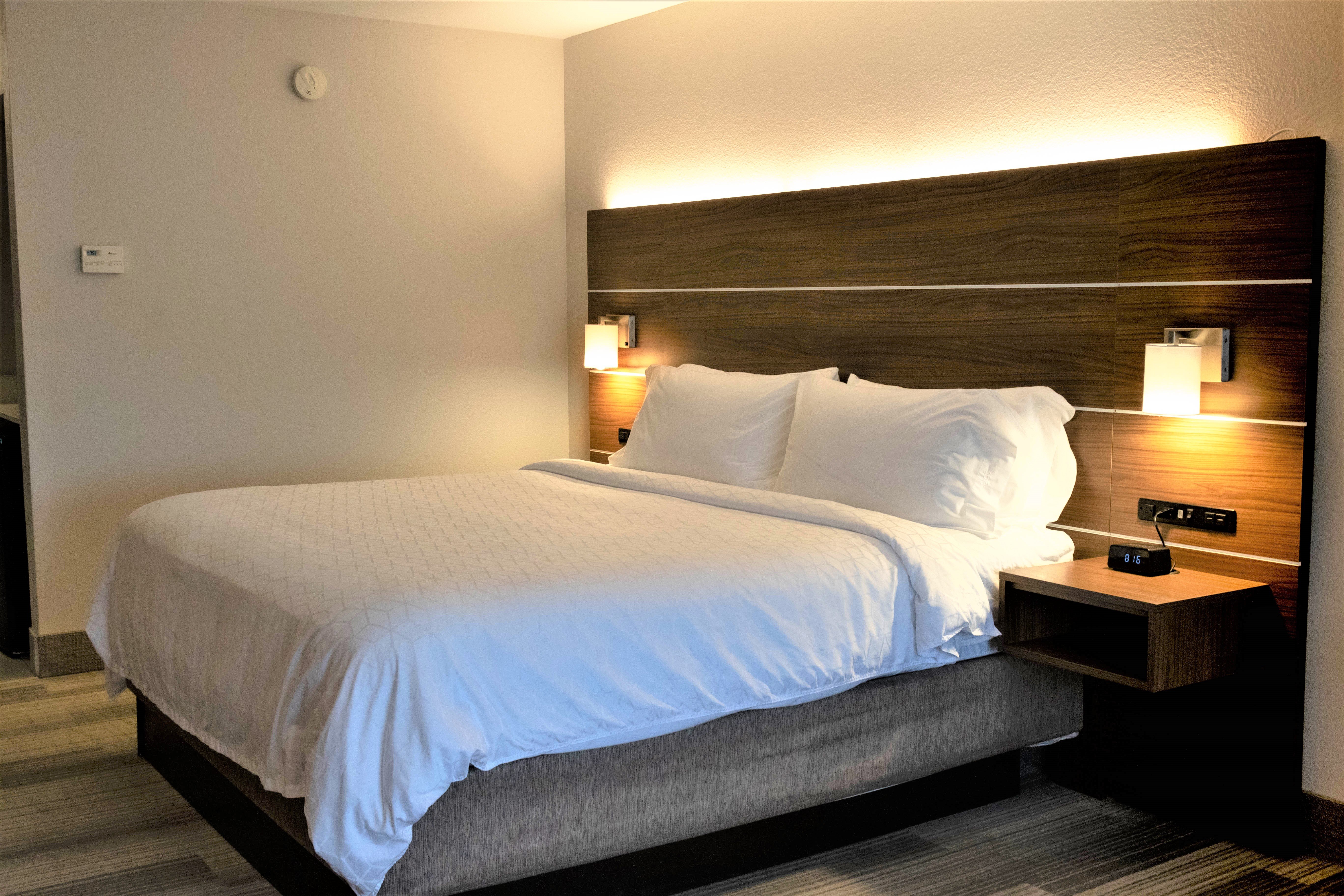 Leisure, King Bed