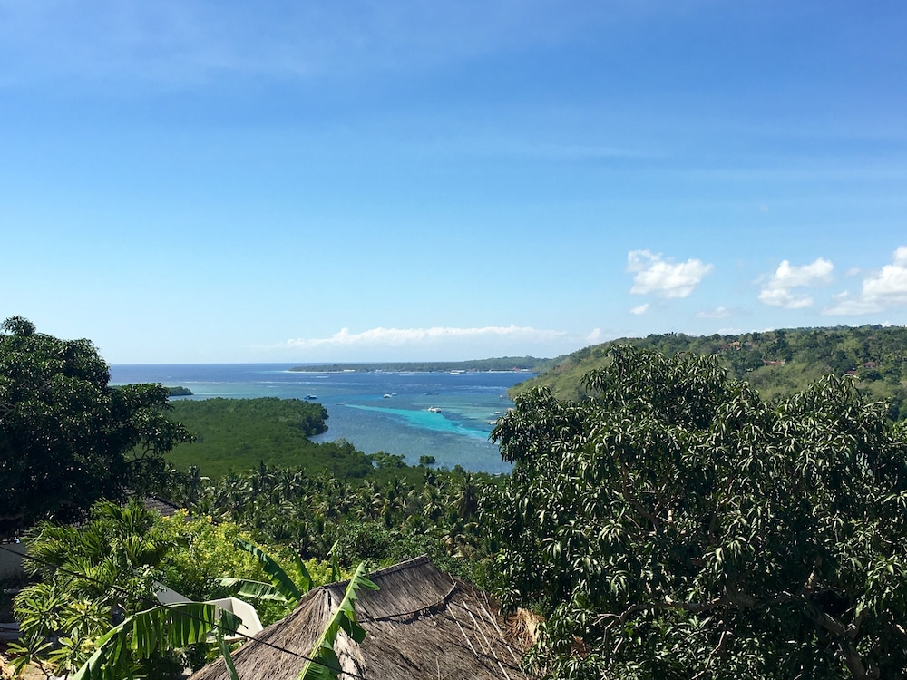 Twin Island Villas And Dive Resort 24/76