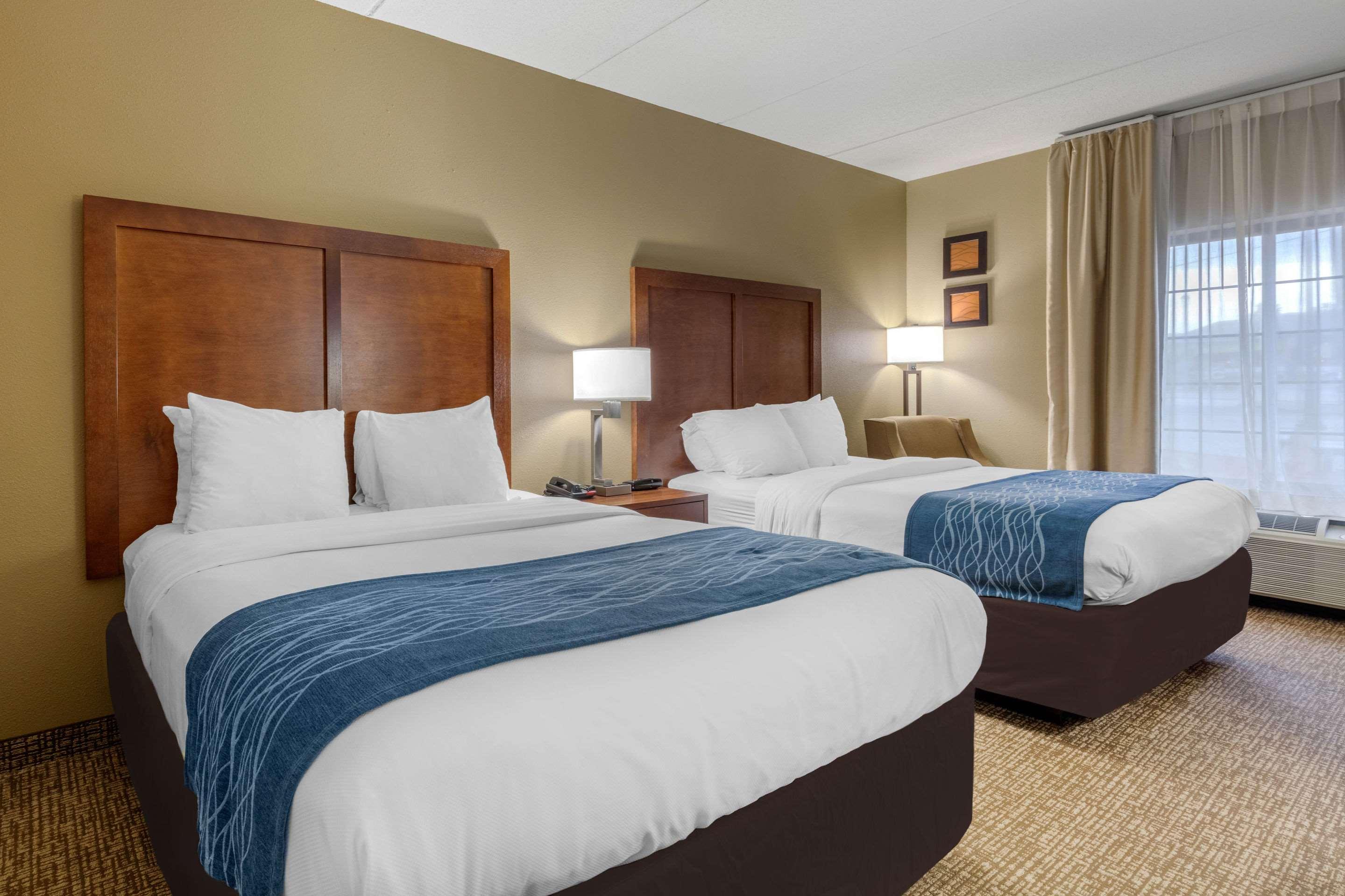 ROOM, 2 QUEEN BEDS