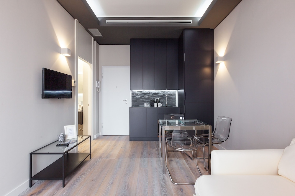 easyhomes - City Centre Suites 41/50