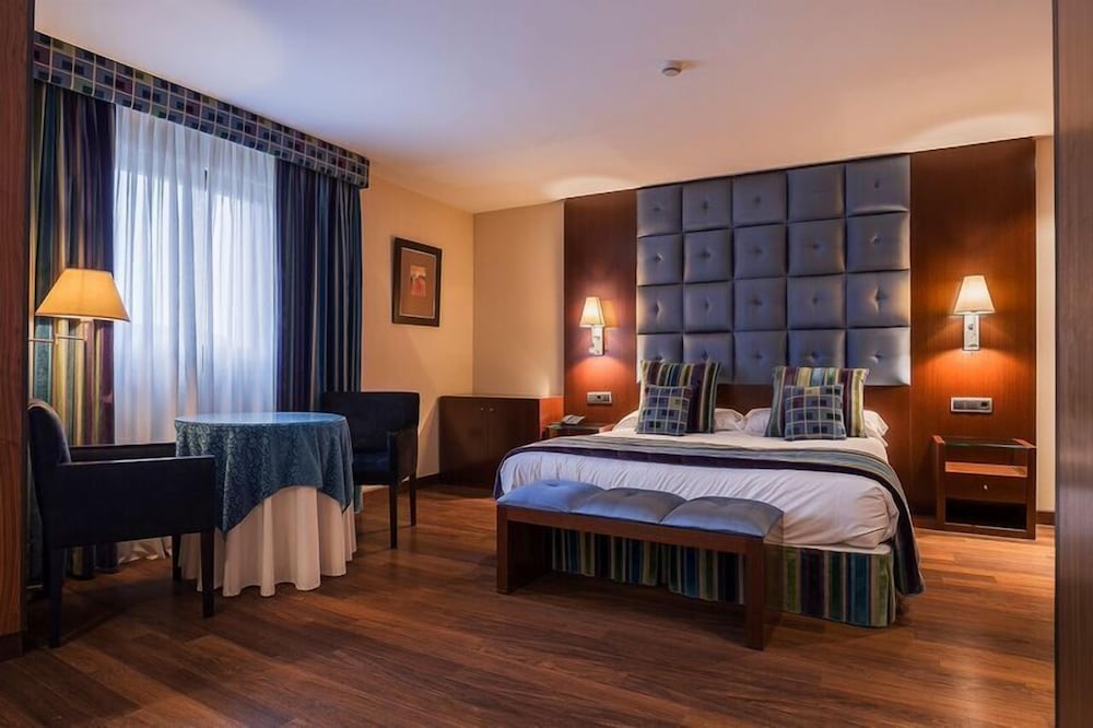 Hospedium Hotel Mirador de Gredos 4/30
