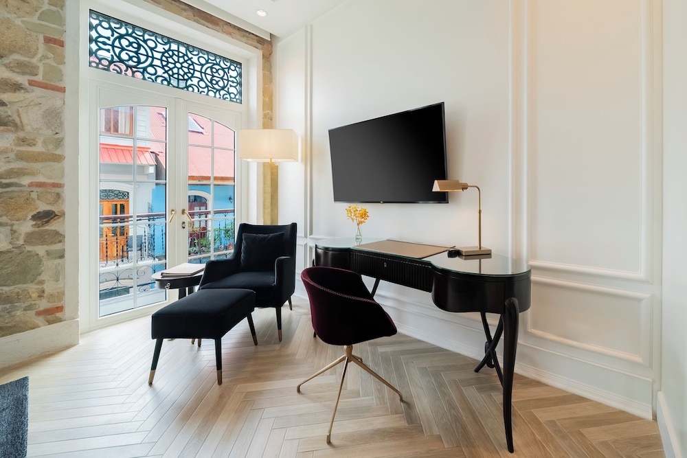 Hotel La Compania In The Unbound Collection By Hyatt 40/50