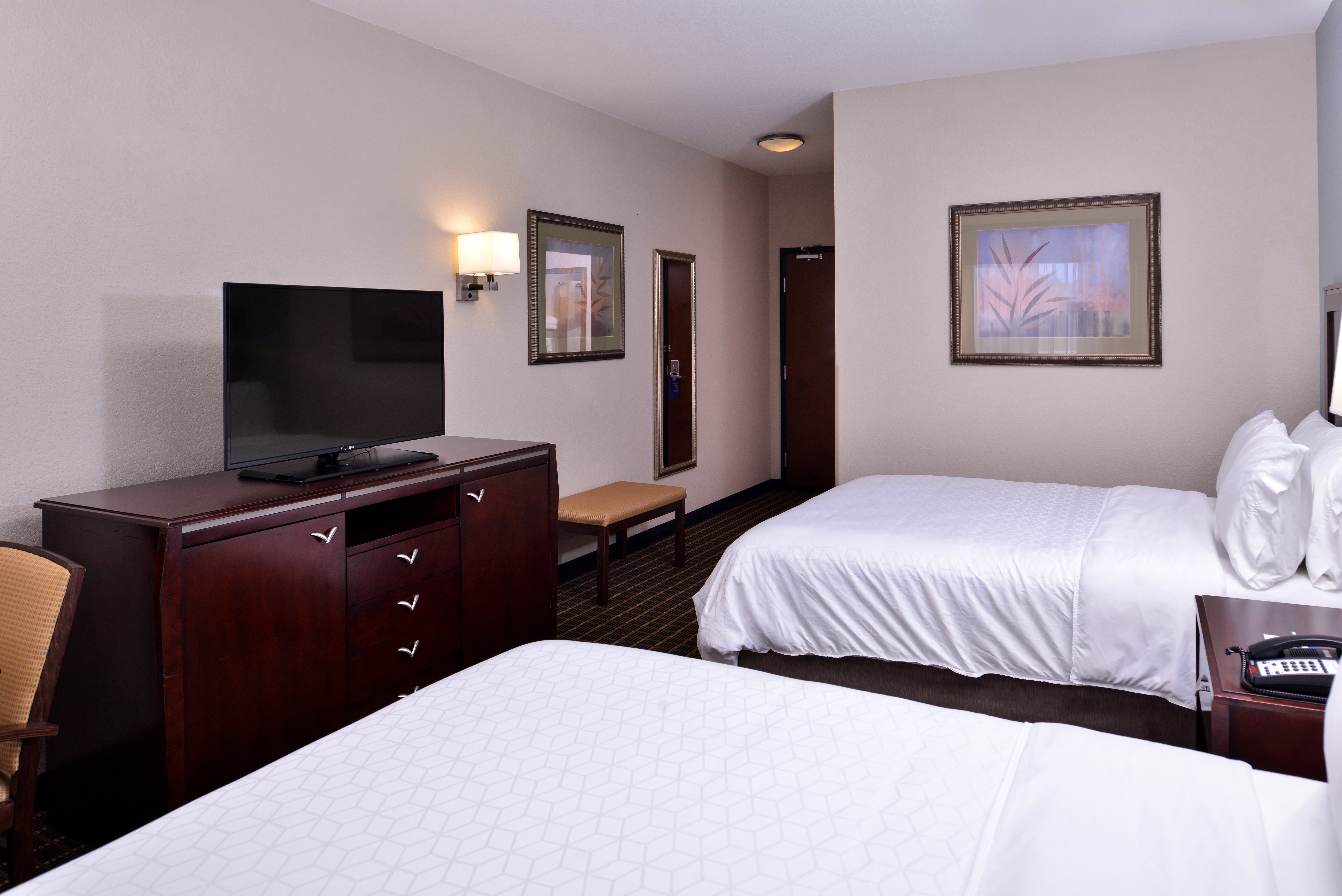 Holiday Inn Express Hotel And Suites Pittsburg 19/73