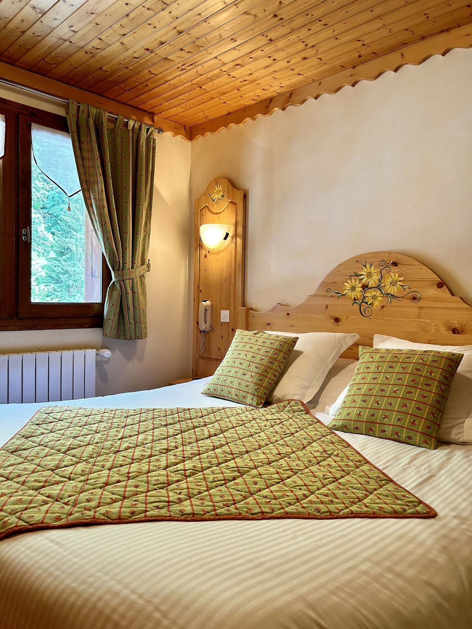 CLASSIC, DOUBLE BED