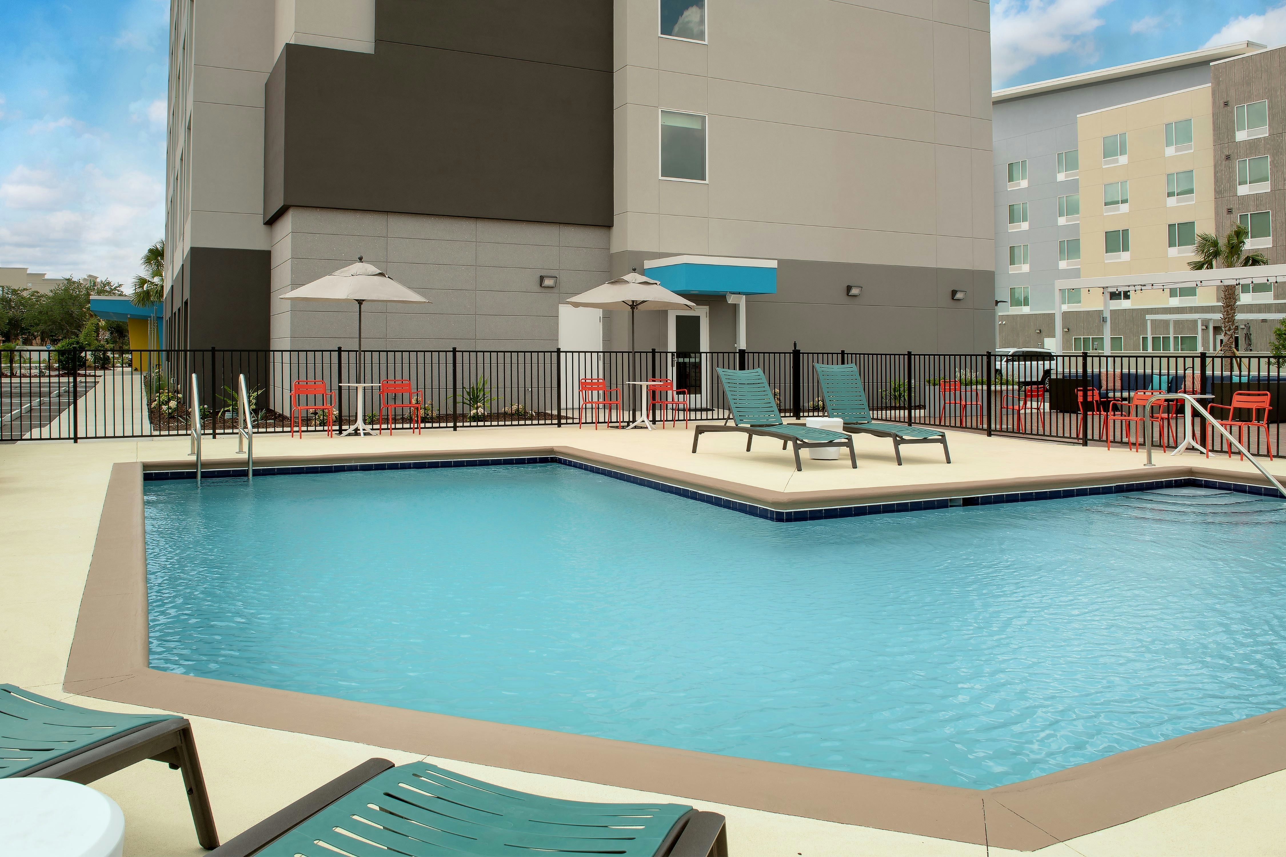 Tru by Hilton Jacksonville Airport I-95 37/37