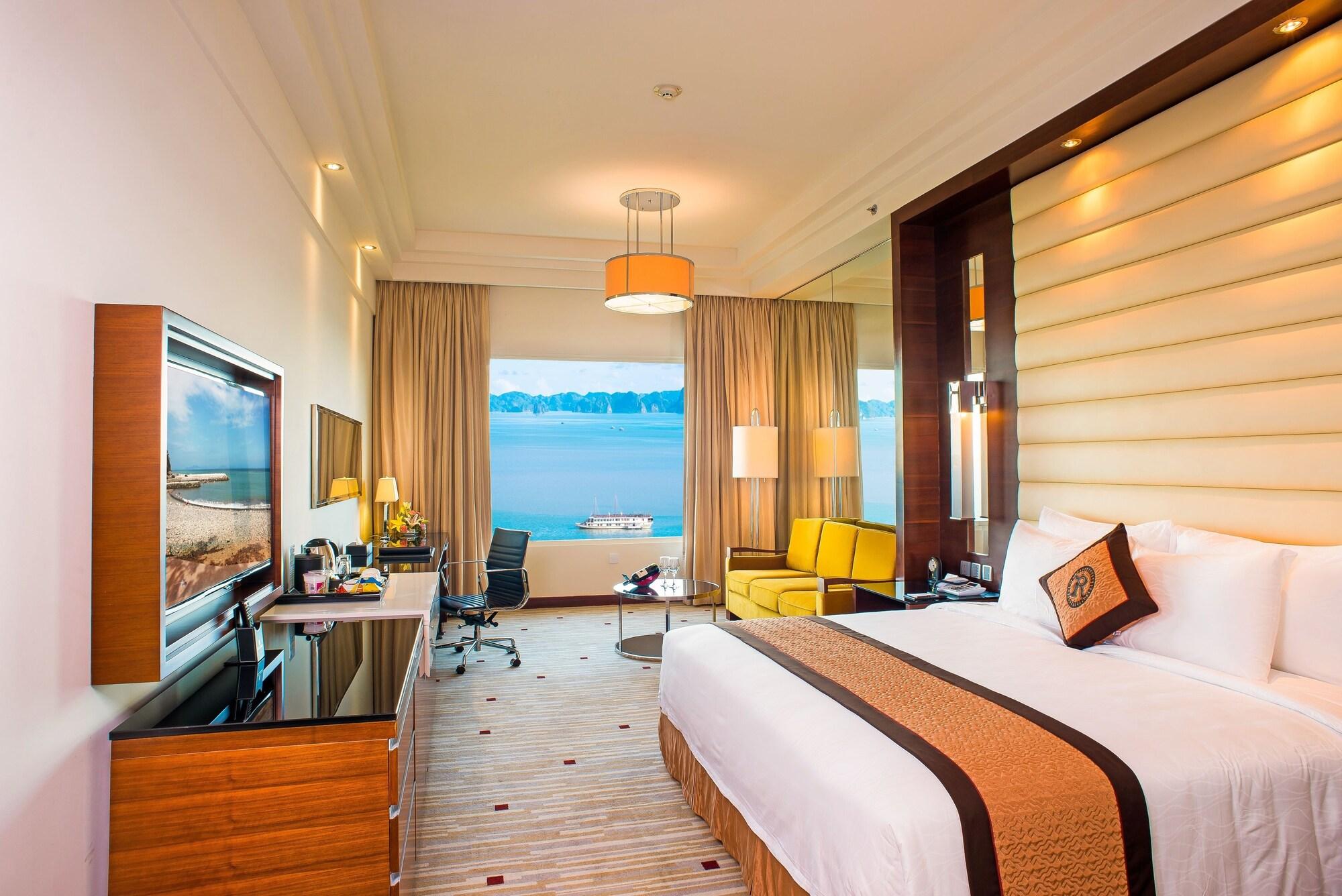 Deluxe, Double Bed, Bay View
