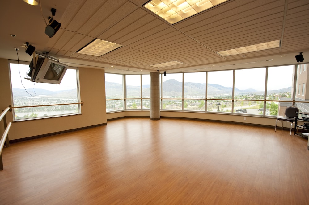 Residence & Conference Centre - Kamloops 26/61