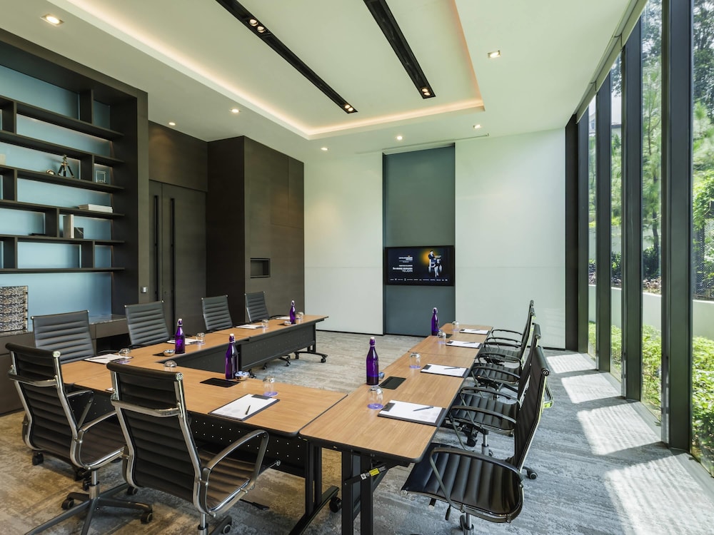 Mercure Singapore On Stevens 37/50