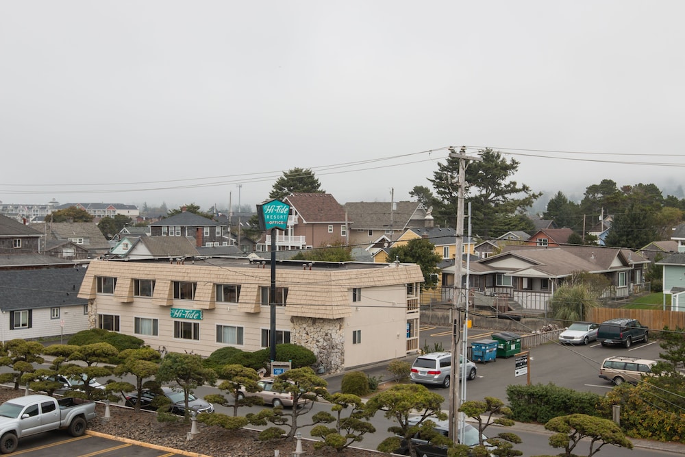 Hi Tide Oceanfront Inn 1/52