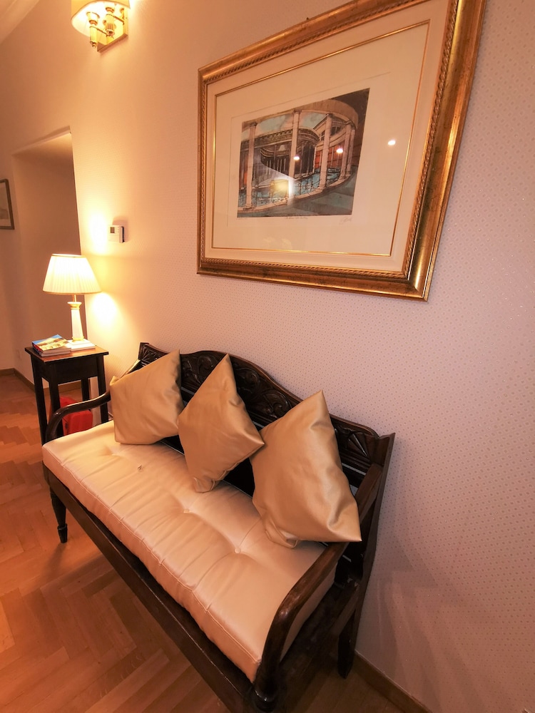Boncompagni Suite 18/50