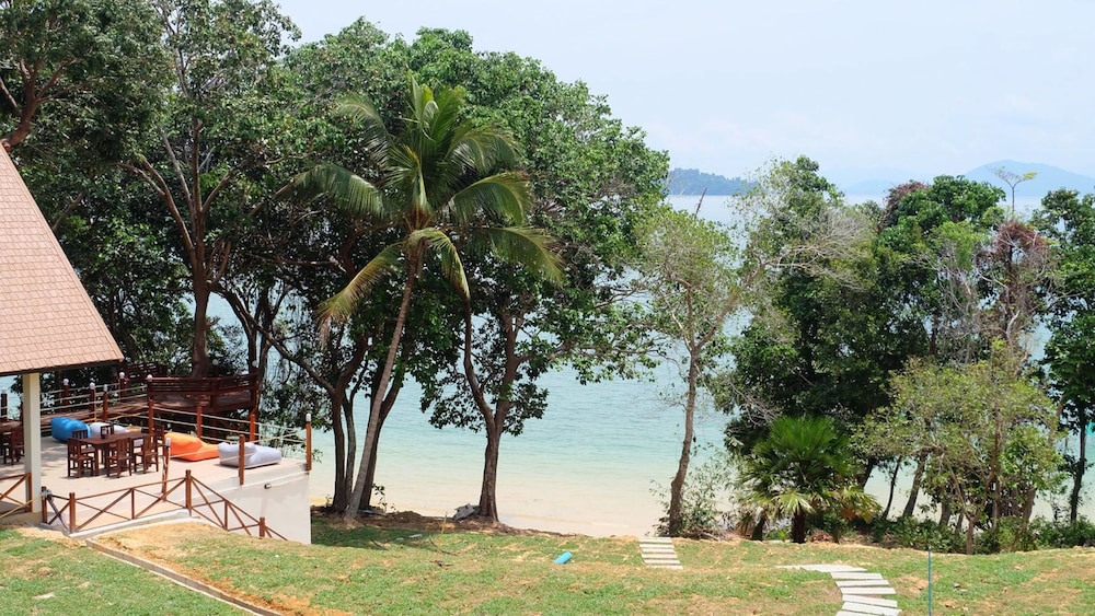 Phayamas Private Beach Resort 37/59
