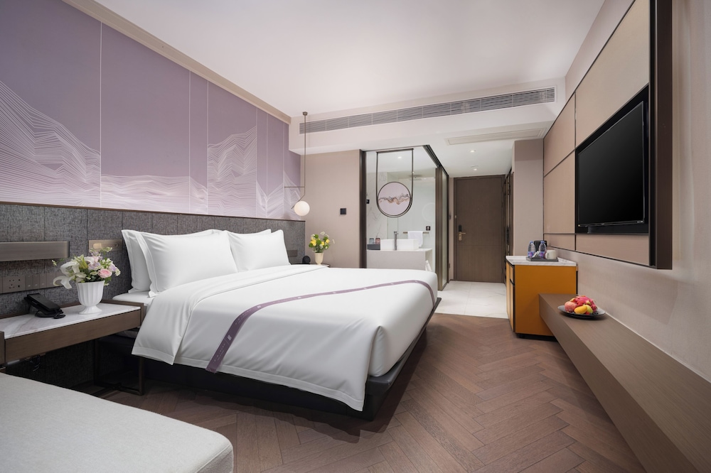 Standard, King Bed