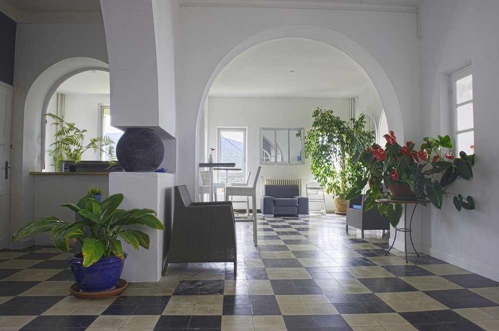 Azur Hotel 50/63