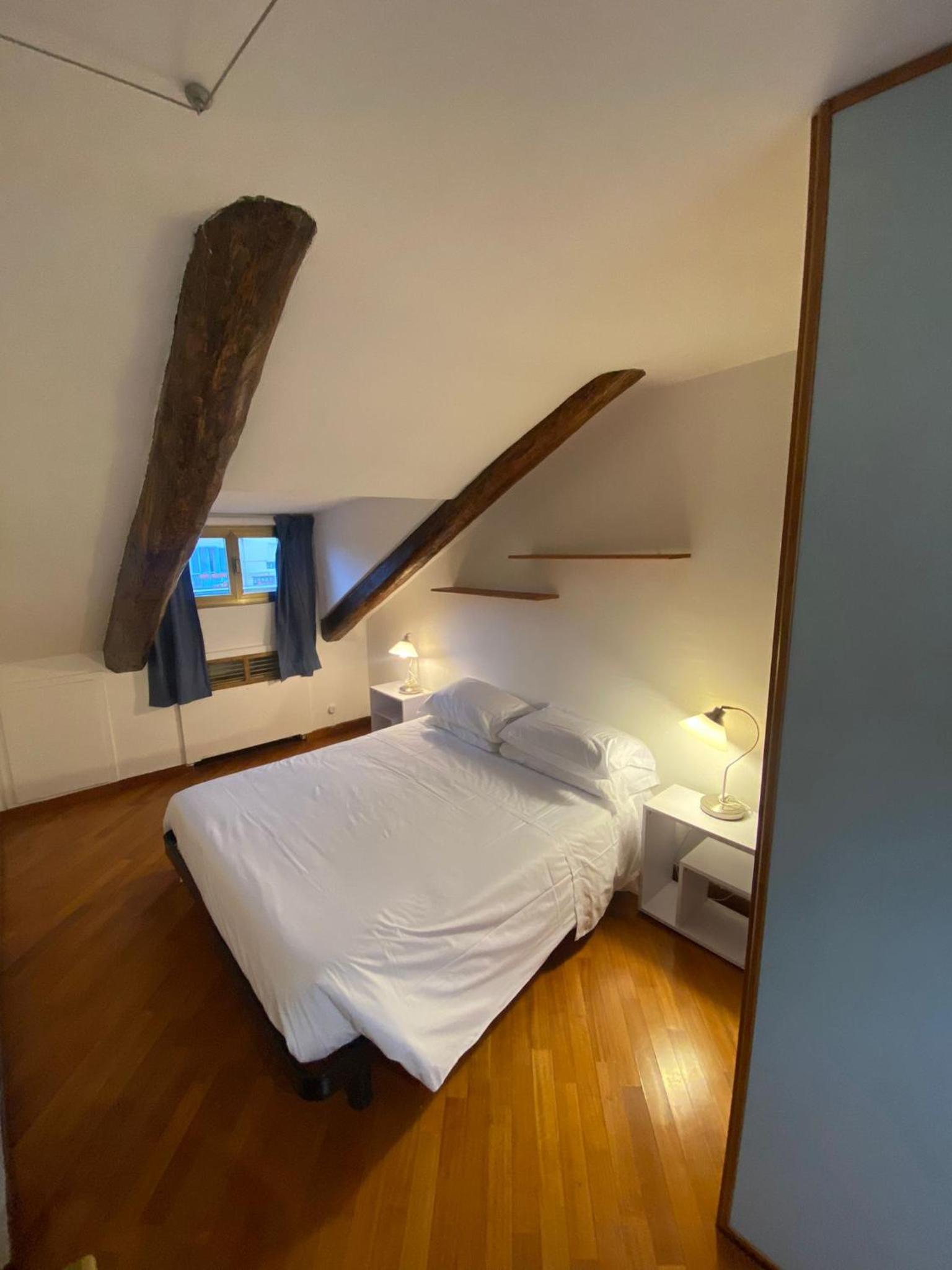 Junior Suite, Attic
