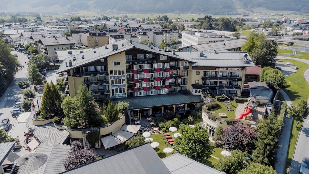 Hotel Latini 3/75