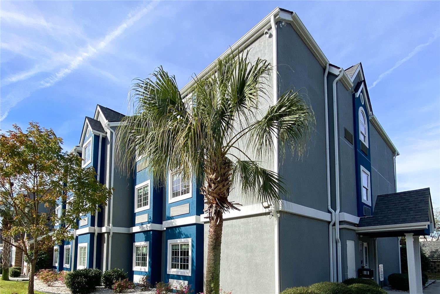 MICROTEL INN & SUITES BY WYNDHAM COLUMBIA/AT FORT JACKSON 1/34