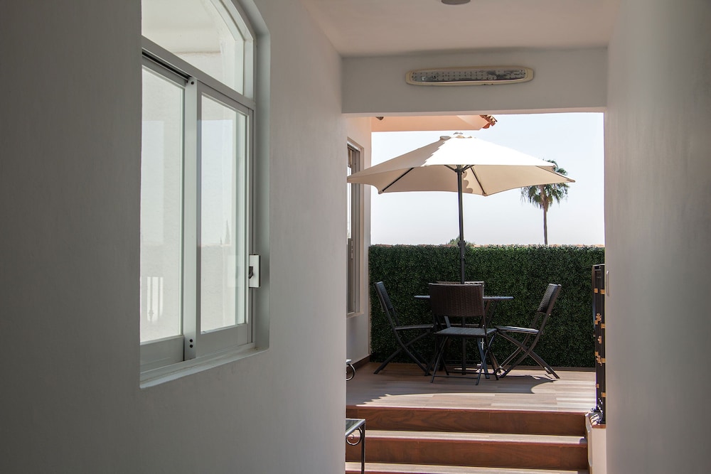 Casa Bonita Hotel and Luxury Residence 27/50