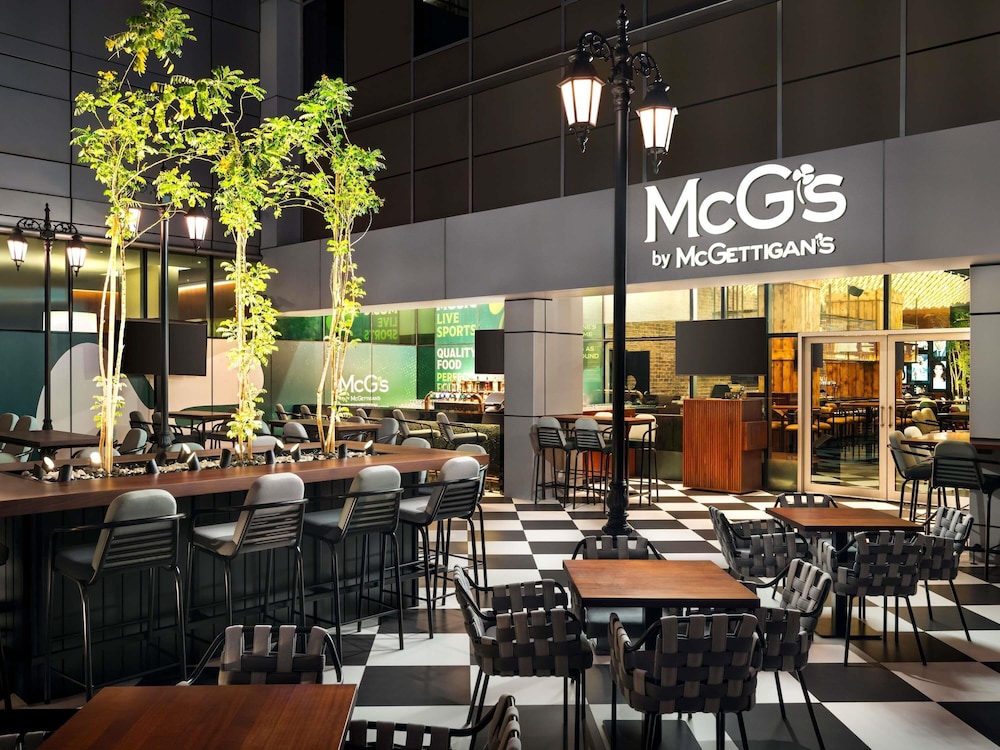 Ibis Mall Avenue Dubai 32/50