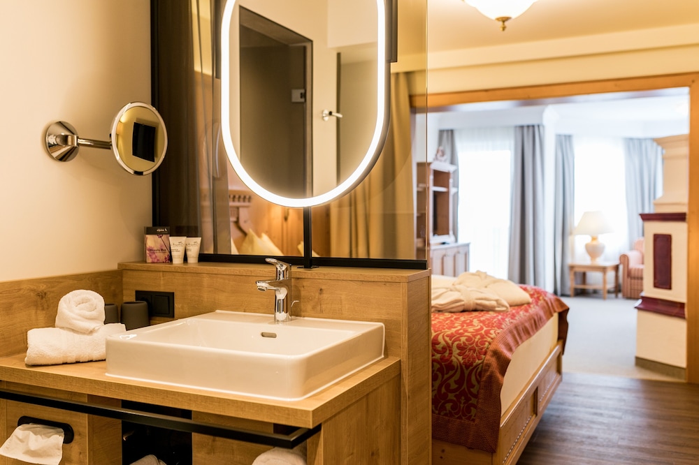 Traumhotel Alpina 49/49