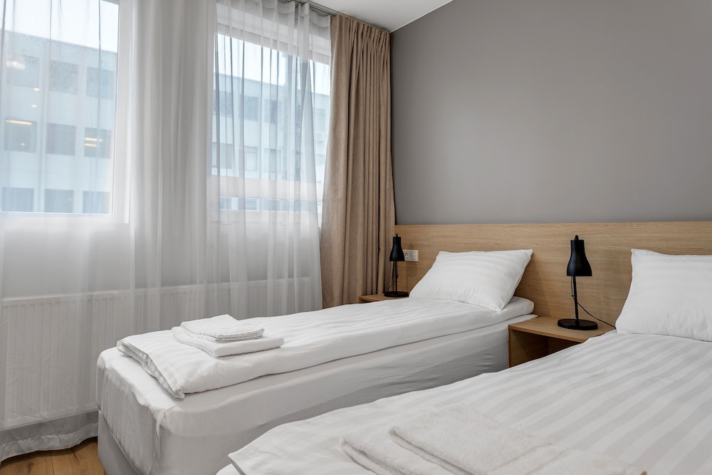 ROOM, TRIPLE