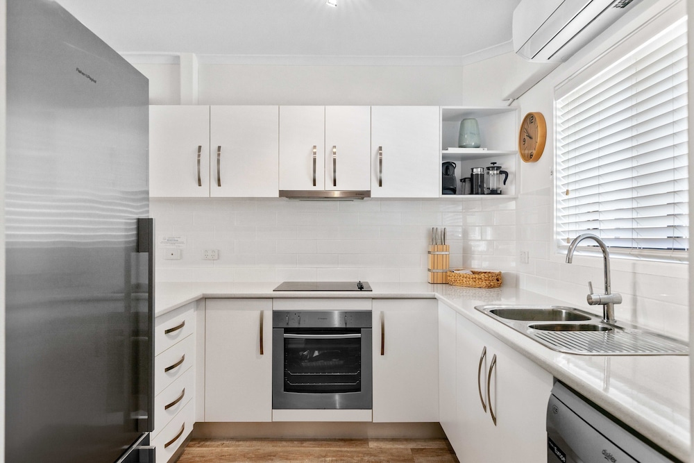 CULGOA POINT BEACH RESORT 37/72
