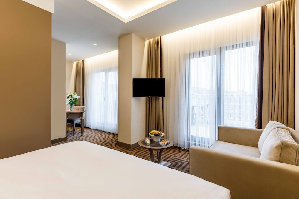 Ramada By Wyndham Istanbul Golden Horn 17/58