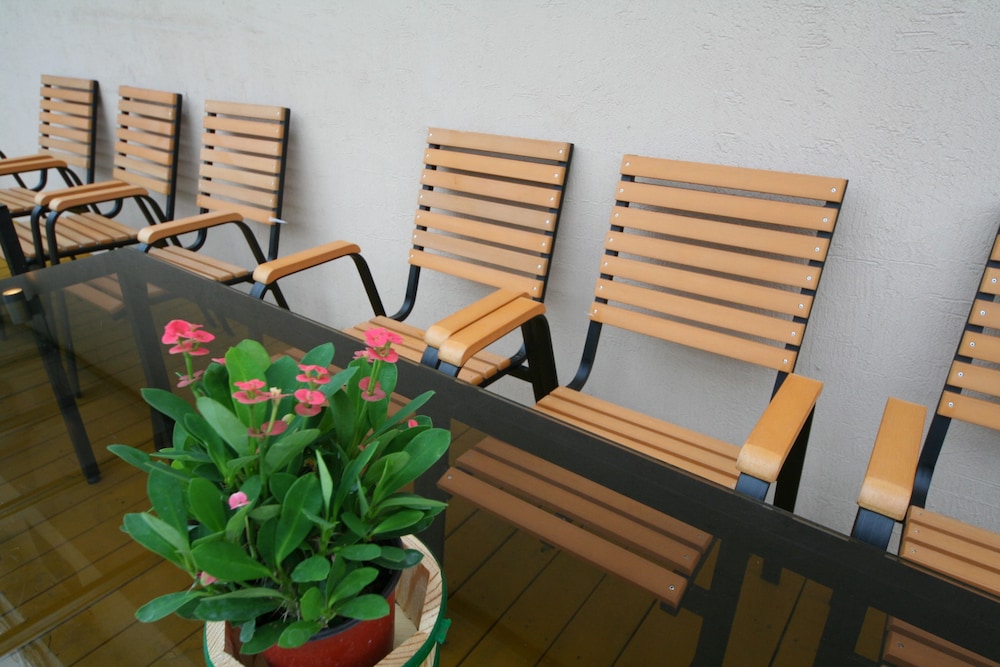 Star Guest House 32/45