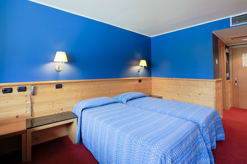Hotel Garnì Pegra 34/76
