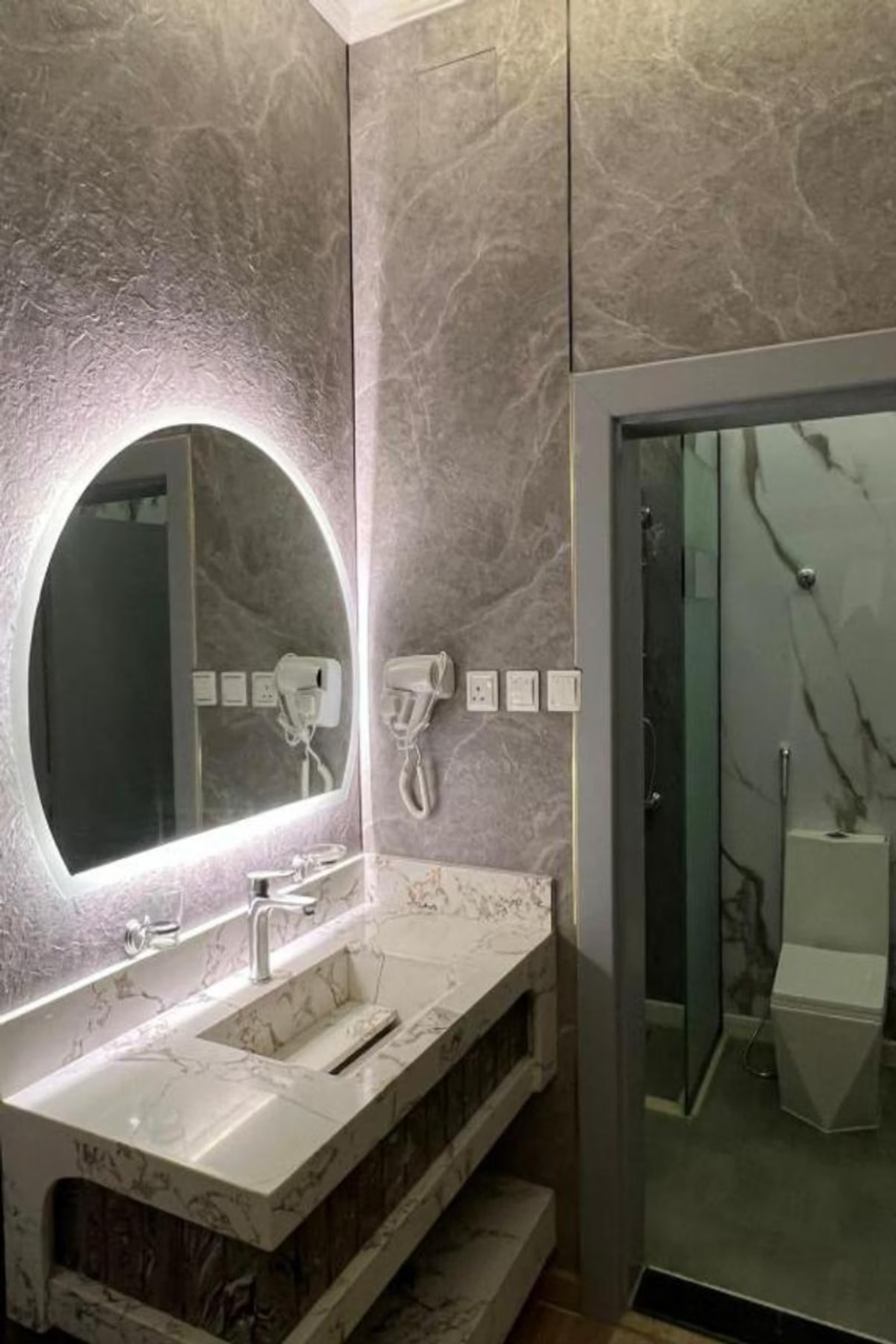 فندق لوكور (Le Coeur hotel) 82/83