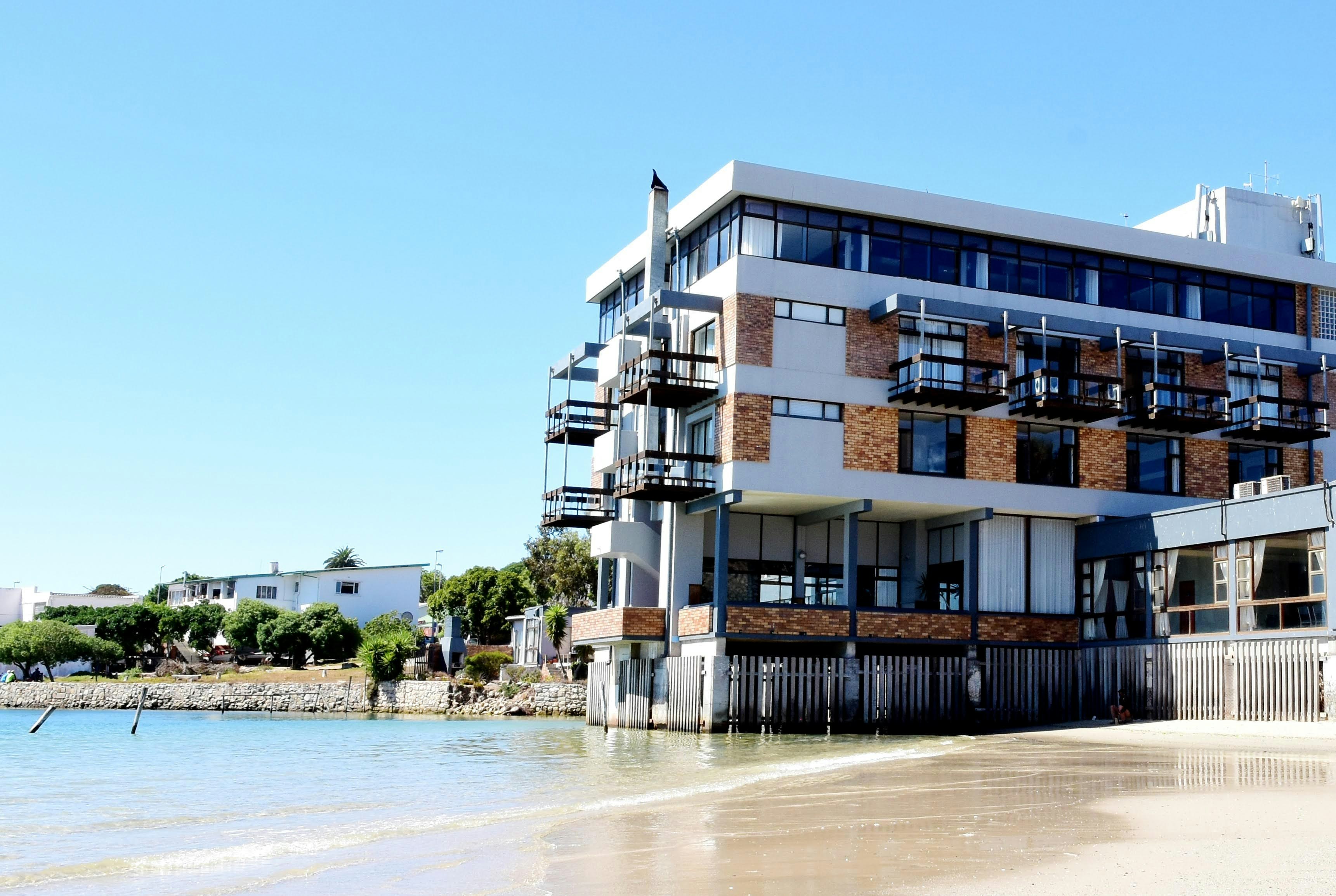 Hoedjiesbaai Hotel 1/26