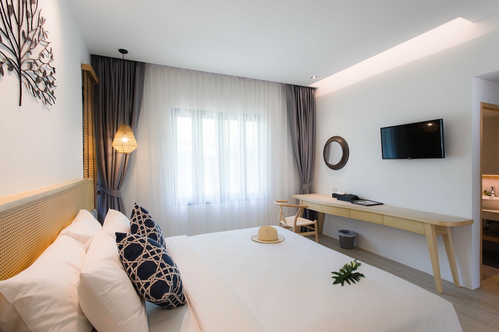 Blu Pine Villa and Pool Access 15/41