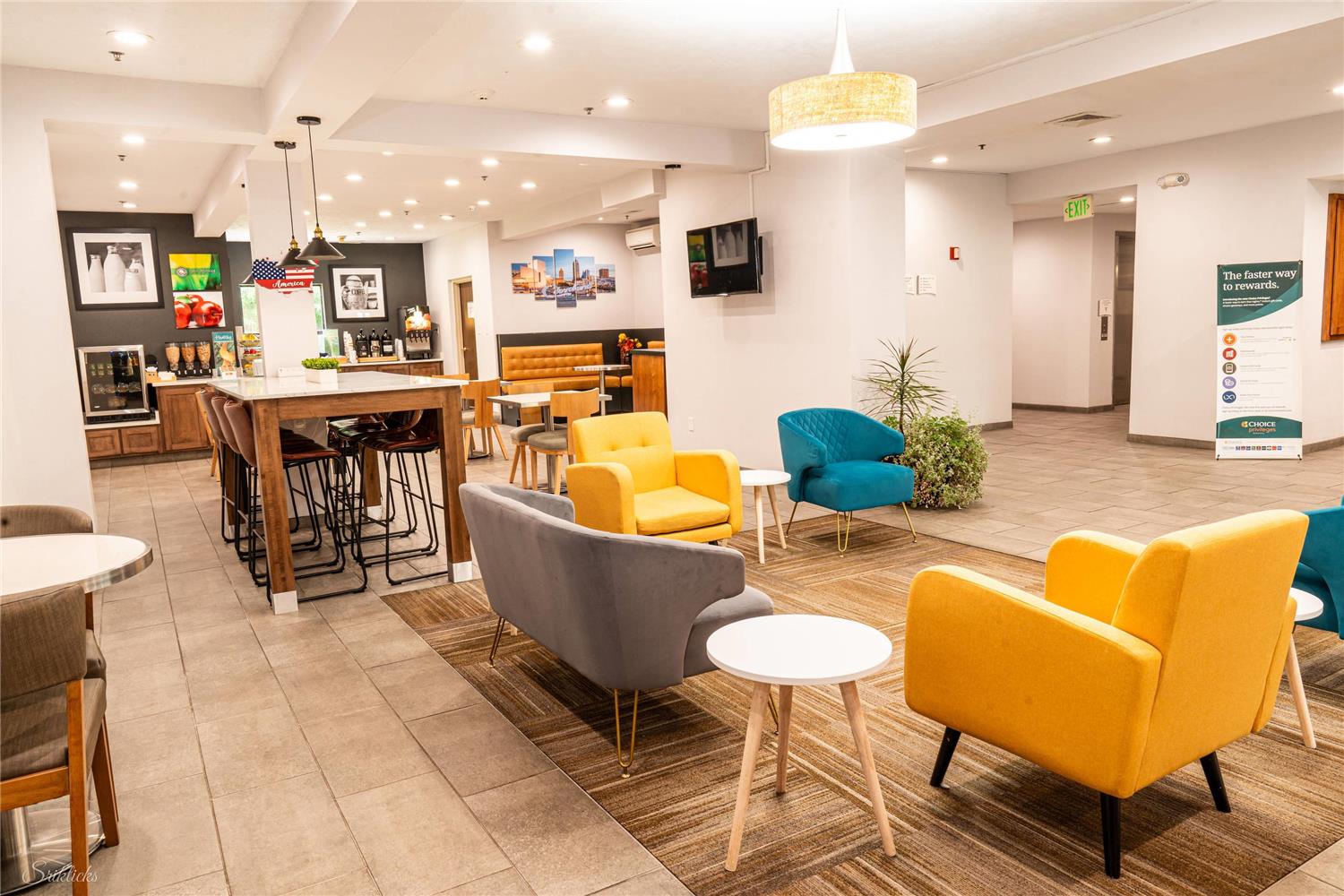 Quality Inn & Suites Oakwood Village - Cleveland South 25/26
