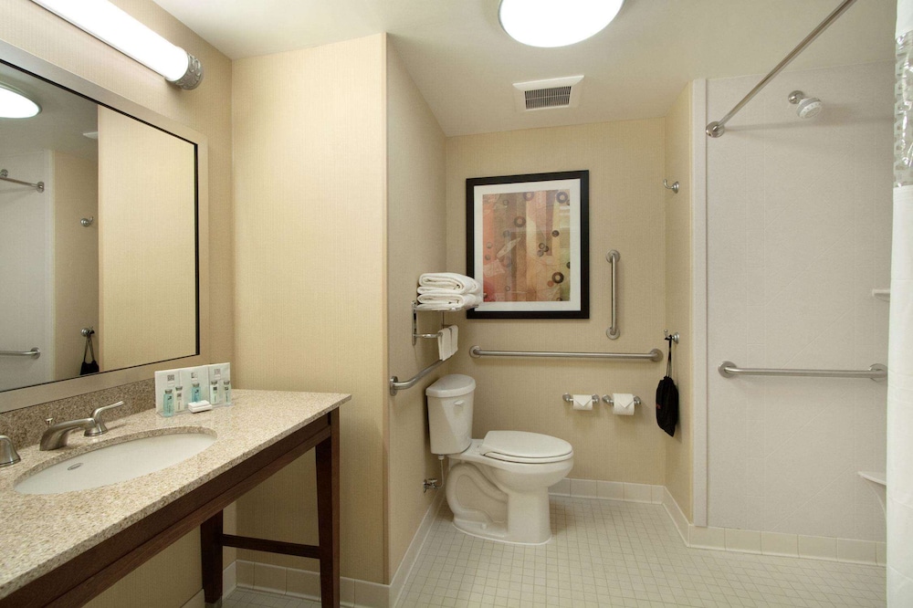 Hampton Inn And Suites Charles Town 27/51
