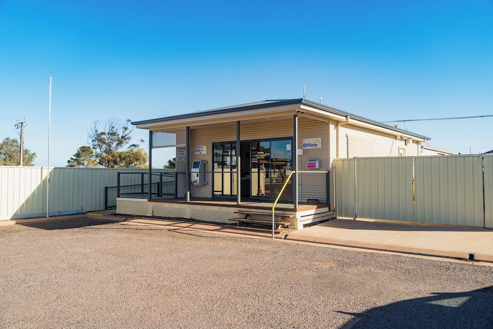 Sundowner Cabin And Tourist Park 38/50